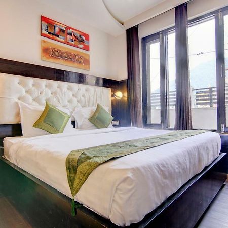 Lavish Inn Дармсала Экстерьер фото