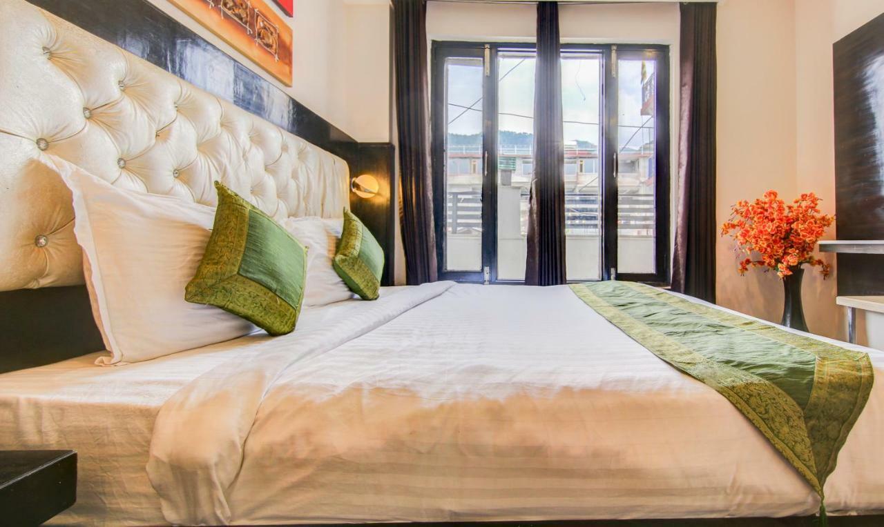 Lavish Inn Дармсала Экстерьер фото