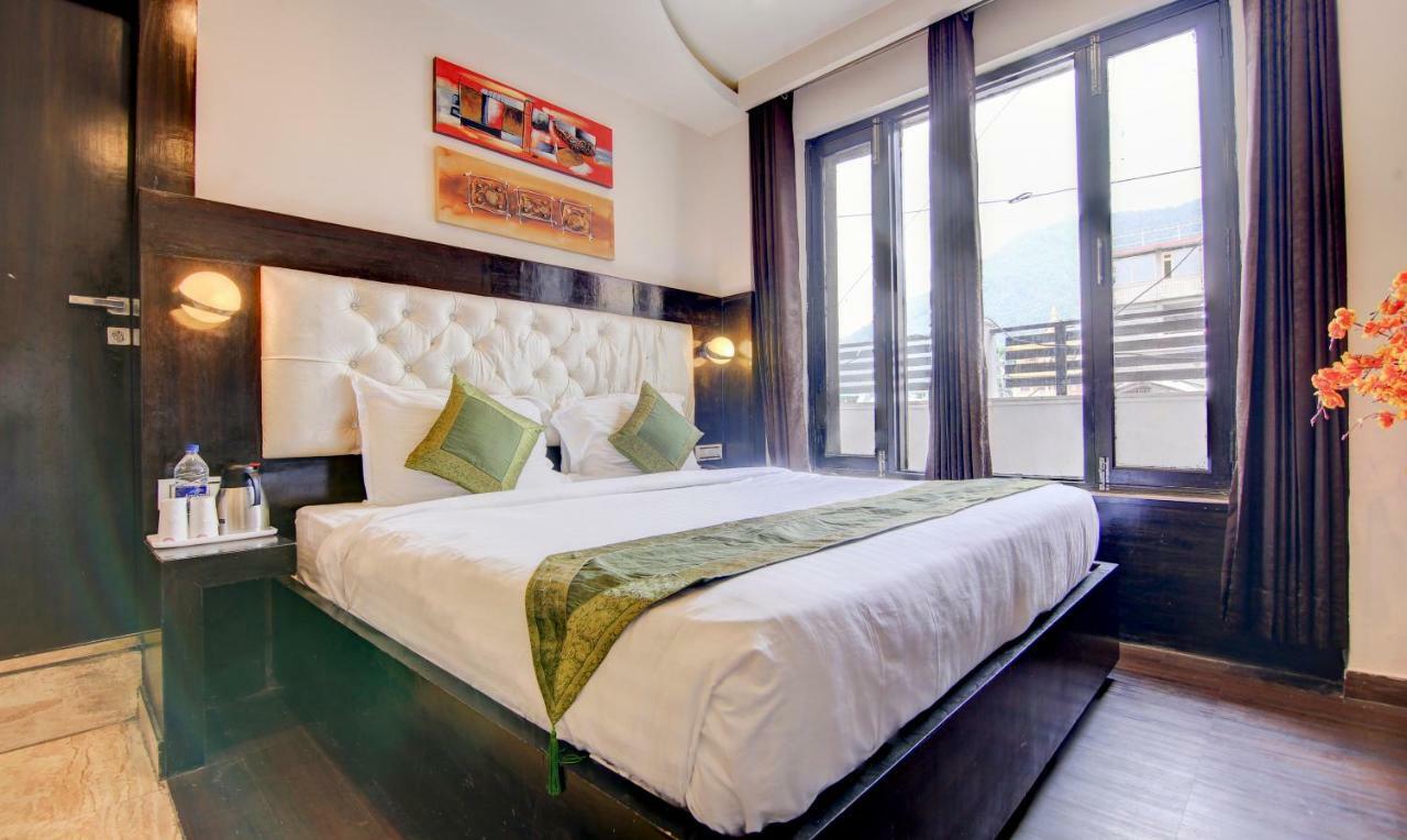 Lavish Inn Дармсала Экстерьер фото